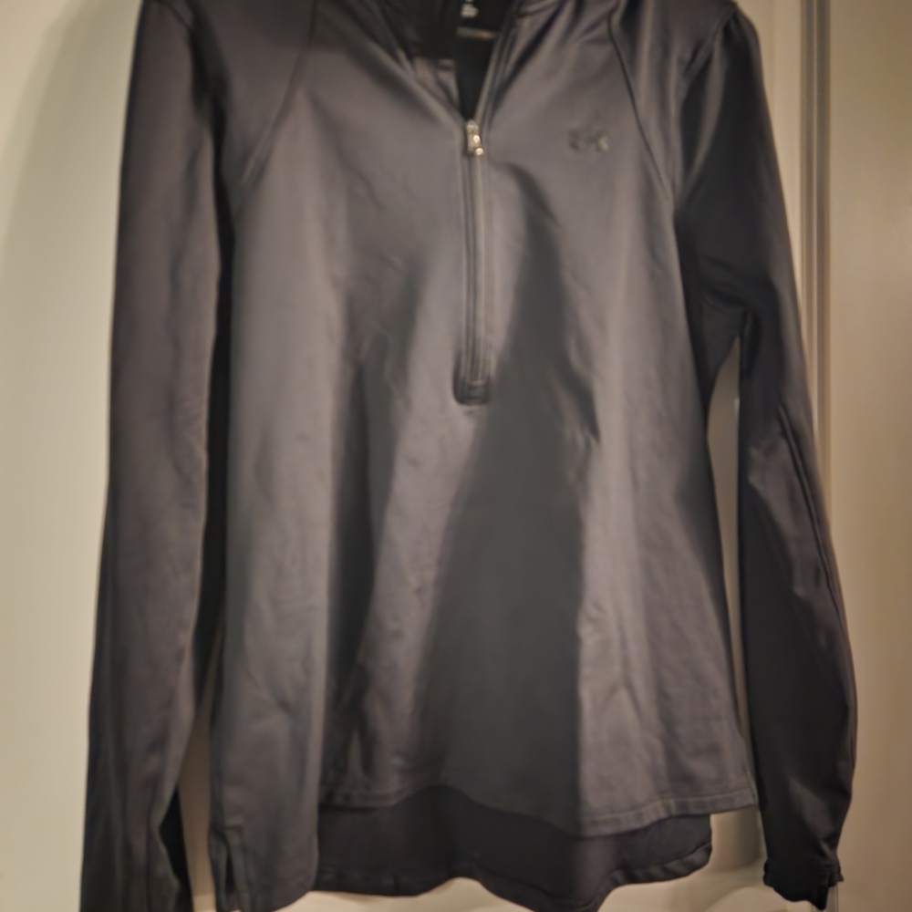 Under Armour Black Long Sleeve Pullover
